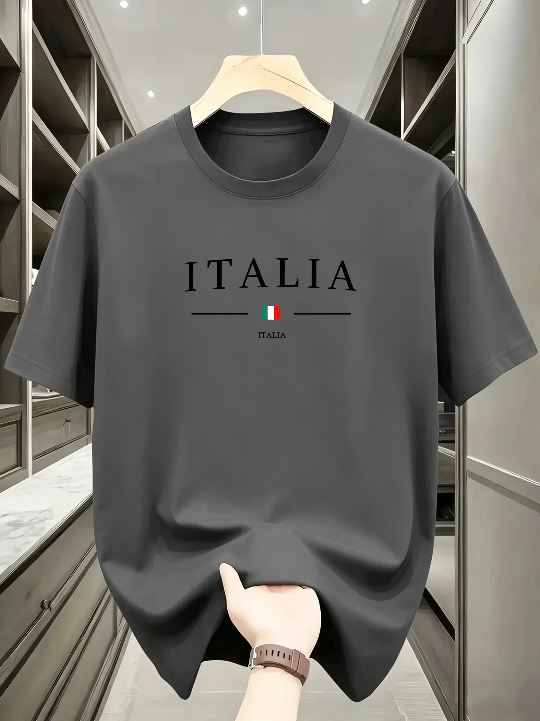 Street Fashion Milan - Męska letnia sportowa koszulka szybkoschnąca, modna